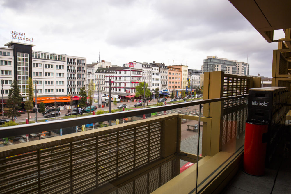 Lasertag St. Pauli Blick vom Balkon nach rechts